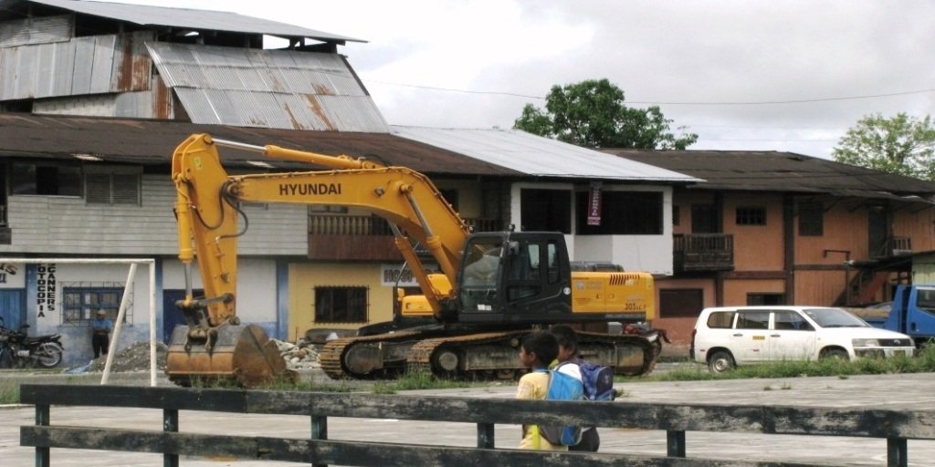 maquinaria_quincemil_luisgarcía_minería