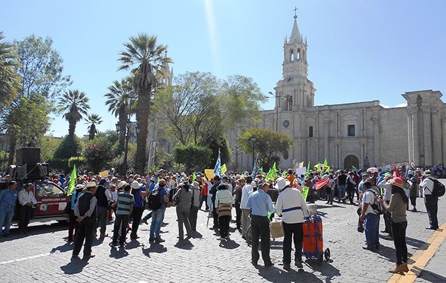 Protestas Tía María plaza Arequipa. Foto: Andina
