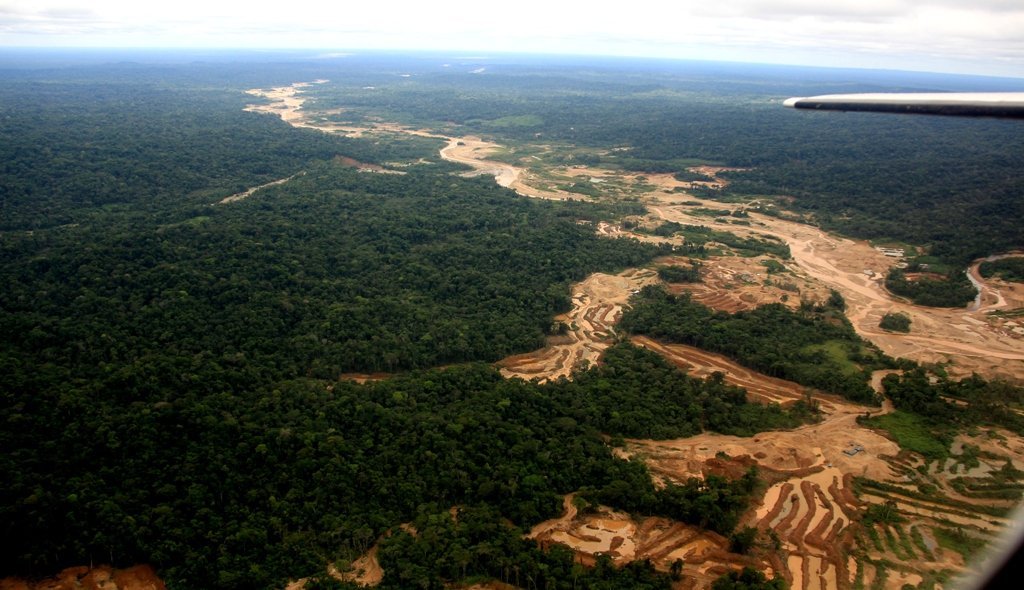 Corredor de Minería Ilegal en la cabecera del Río Malinowky