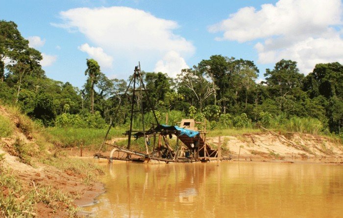 reserva_nacional_tambopata_madre_dios_mineria_11