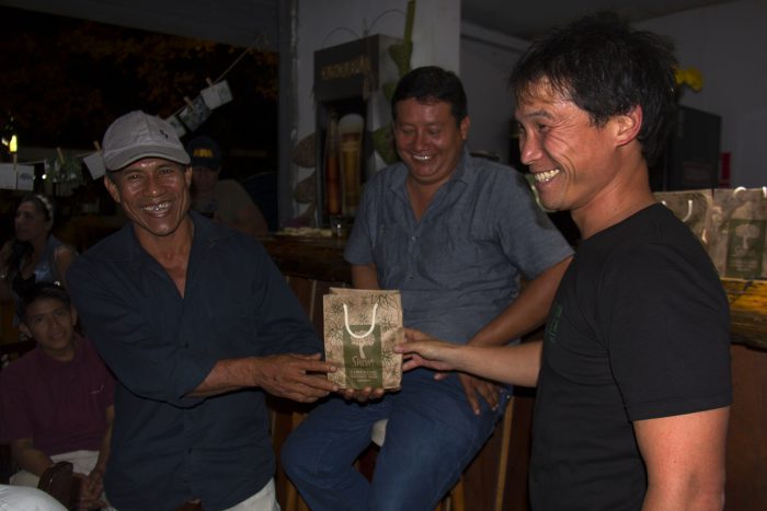 Javier Huinga y Jack Lo en presentación Ruta al Tambopata, Madre de Dios.