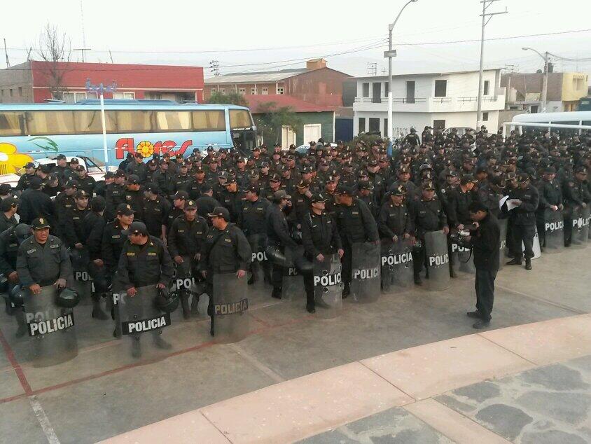 Policías se concentraron en la Plaza de Armas de Chala