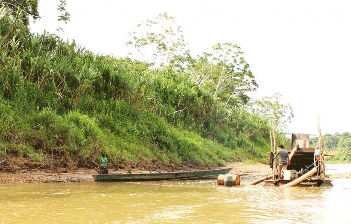 reserva_nacional_tambopata_madre_dios_mineria_14