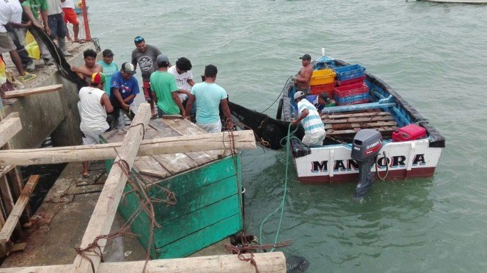 En diciembre del año pasado Produce intervino seis embarcaciones que hacían pesca de arrastre en Máncora. Foto Andina