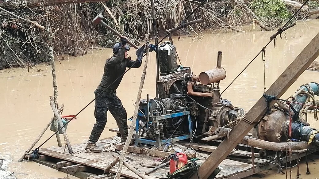 Madre de Dios: Poder Judicial liberó seis presuntos mineros ilegales_1