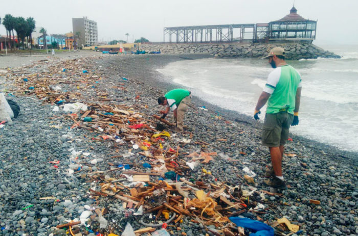 Perú: el 46% de residuos sólidos hallados en playas son plásticos | SPDA  Actualidad Ambiental